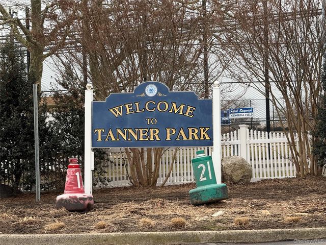 272 Baylawn Avenue, Copiague, NY 11726