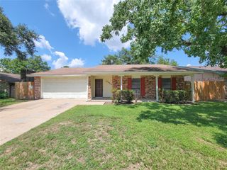 16810 Glamis Lane, Houston, TX 77084