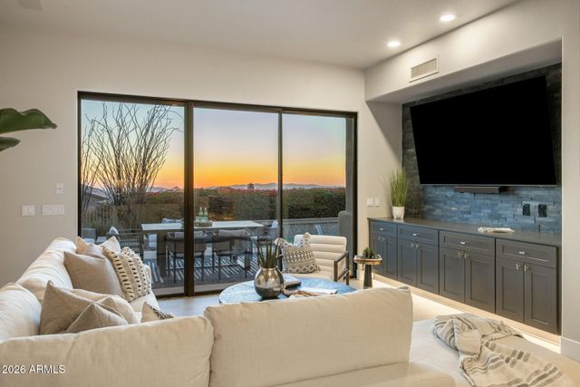 11083 E JUAN TABO Road, Scottsdale, AZ 85255