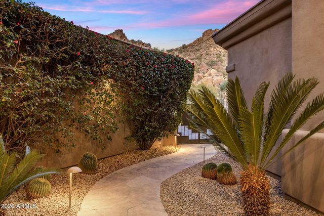 11083 E JUAN TABO Road, Scottsdale, AZ 85255