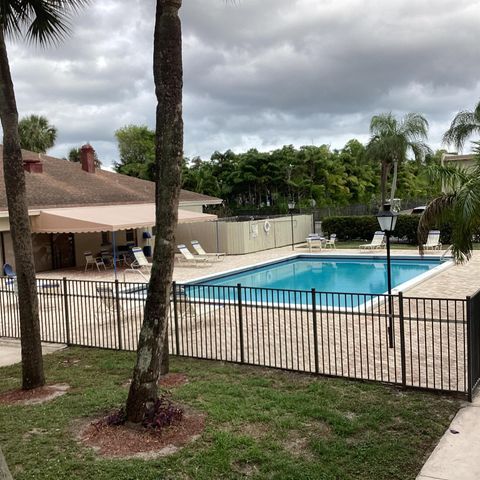 1500 N Congress Avenue B11, West Palm Beach, FL 33401