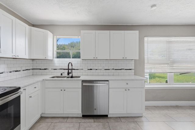 13286 Lake Breeze Lane, Willis, TX 77318