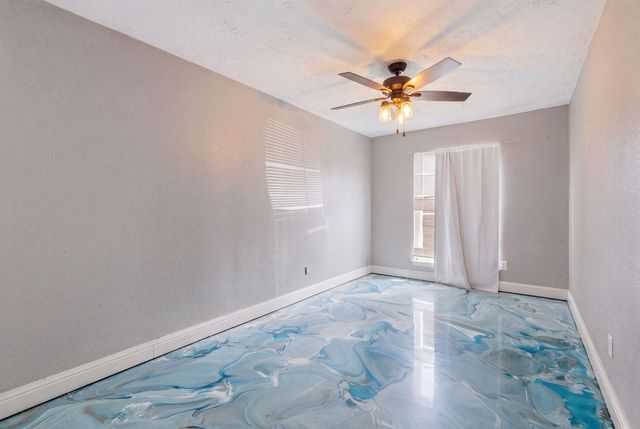 13286 Lake Breeze Lane, Willis, TX 77318