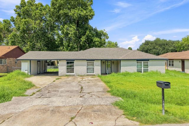 13286 Lake Breeze Lane, Willis, TX 77318