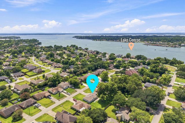 13286 Lake Breeze Lane, Willis, TX 77318
