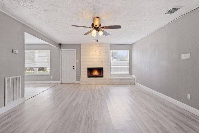 13286 Lake Breeze Lane, Willis, TX 77318