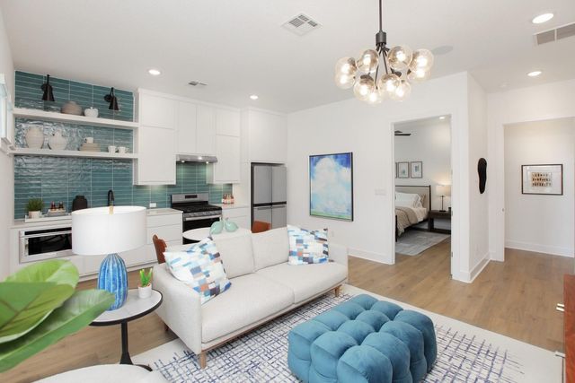 1804 Morning Mist DR, Georgetown, TX 78628