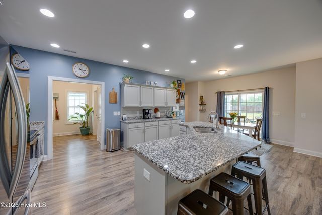 148 W Broughton Lane, Rocky Point, NC 28457