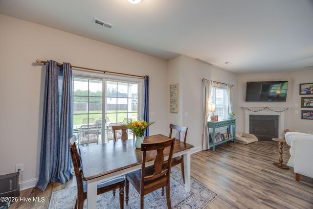 148 W Broughton Lane, Rocky Point, NC 28457