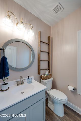 148 W Broughton Lane, Rocky Point, NC 28457