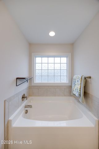 148 W Broughton Lane, Rocky Point, NC 28457