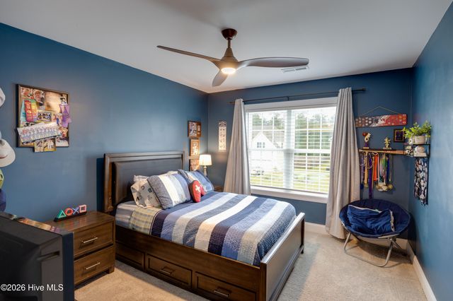 148 W Broughton Lane, Rocky Point, NC 28457
