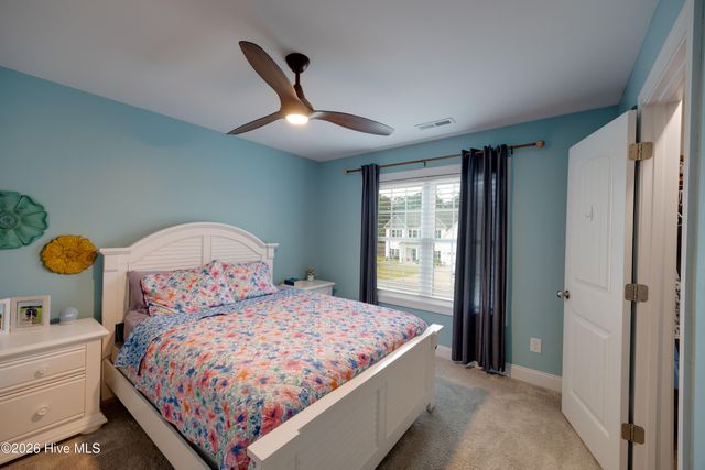 148 W Broughton Lane, Rocky Point, NC 28457