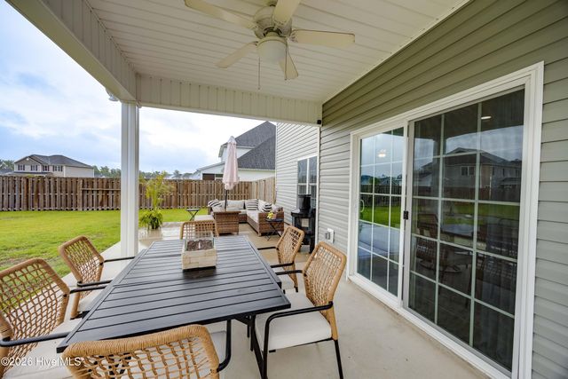 148 W Broughton Lane, Rocky Point, NC 28457