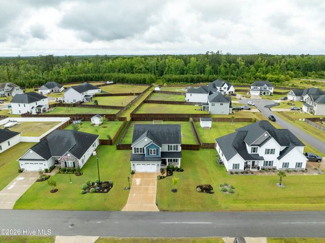 148 W Broughton Lane, Rocky Point, NC 28457