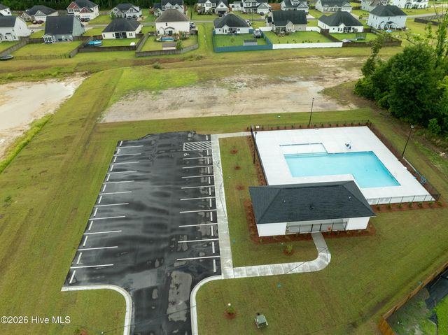 148 W Broughton Lane, Rocky Point, NC 28457