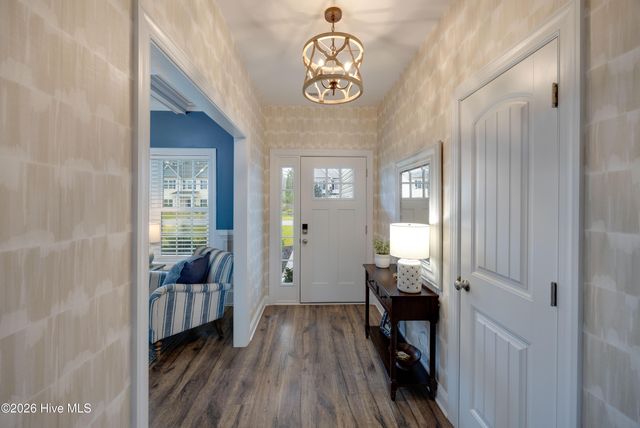 148 W Broughton Lane, Rocky Point, NC 28457