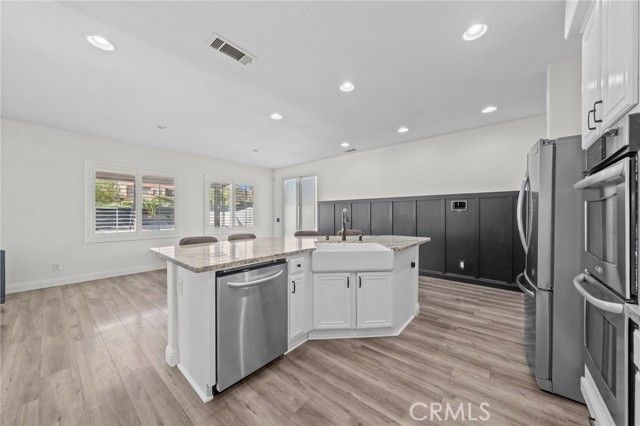 27497 Yellow Wood Way, Murrieta, CA 92562