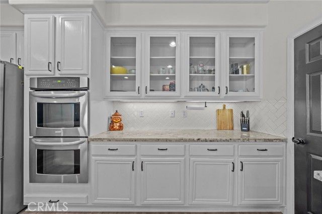 27497 Yellow Wood Way, Murrieta, CA 92562