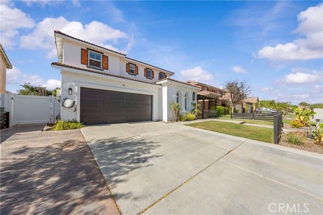27497 Yellow Wood Way, Murrieta, CA 92562