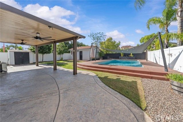 27497 Yellow Wood Way, Murrieta, CA 92562