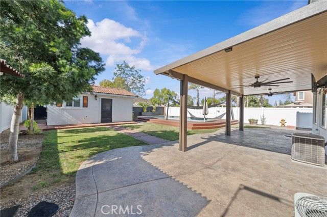 27497 Yellow Wood Way, Murrieta, CA 92562