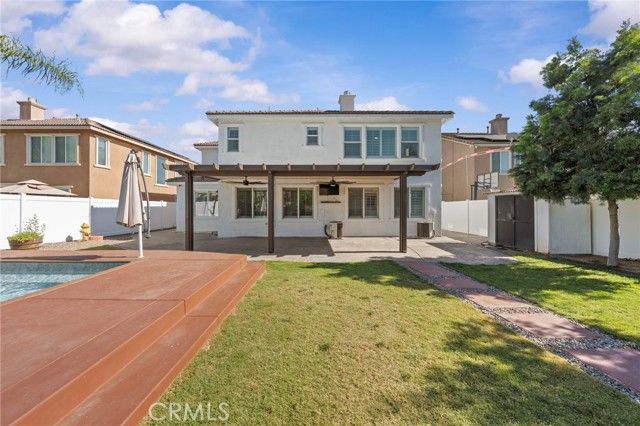 27497 Yellow Wood Way, Murrieta, CA 92562