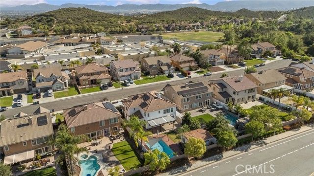 27497 Yellow Wood Way, Murrieta, CA 92562