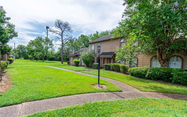7921 Cook Road, Houston, TX 77072