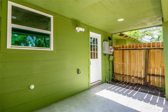 7921 Cook Road, Houston, TX 77072
