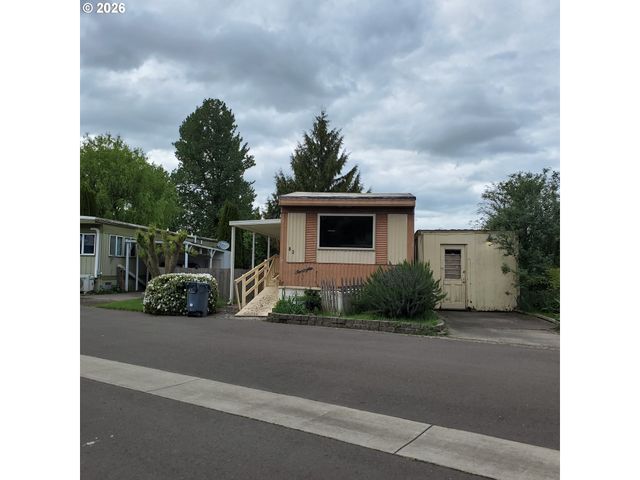 3950 COBURG Rd 83, Eugene, OR 97408