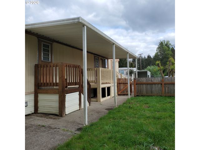 3950 COBURG Rd 83, Eugene, OR 97408