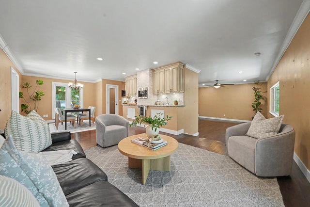 230 Kern St, Jackson, CA 95642