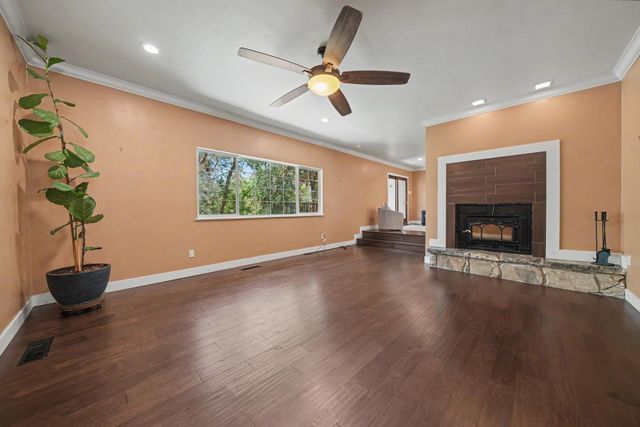 230 Kern St, Jackson, CA 95642