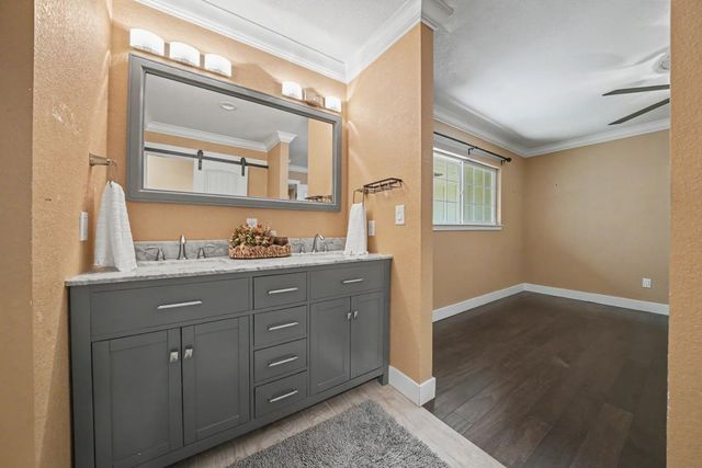 230 Kern St, Jackson, CA 95642