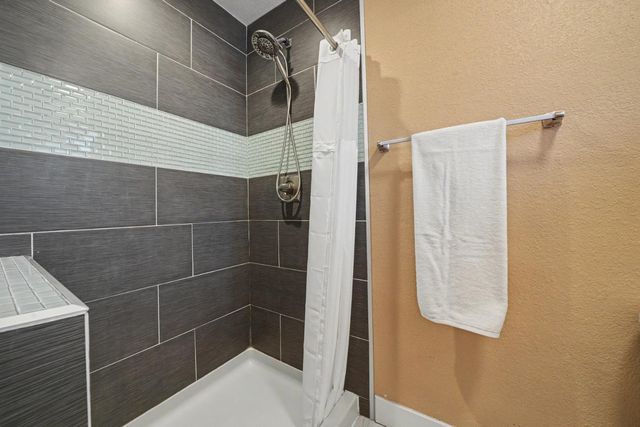 230 Kern St, Jackson, CA 95642