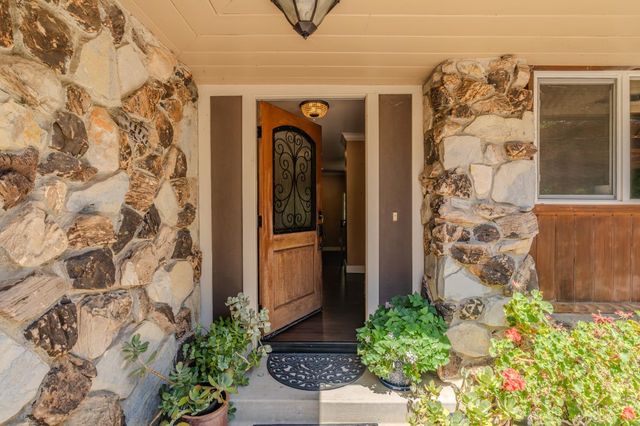 230 Kern St, Jackson, CA 95642