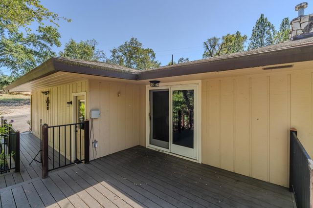 230 Kern St, Jackson, CA 95642