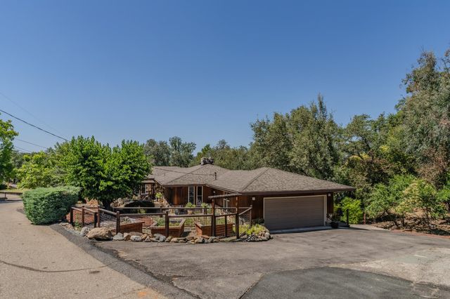 230 Kern St, Jackson, CA 95642