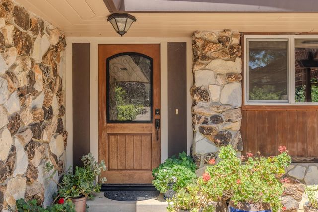 230 Kern St, Jackson, CA 95642