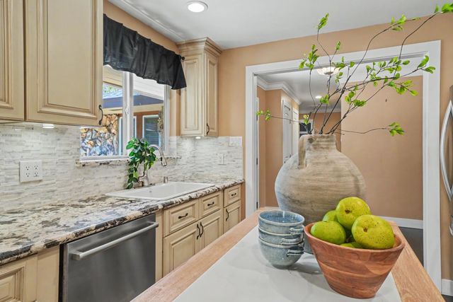 230 Kern St, Jackson, CA 95642