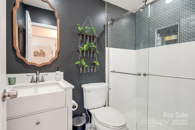 213 Sandy Creek Court, Hendersonville, NC 28792