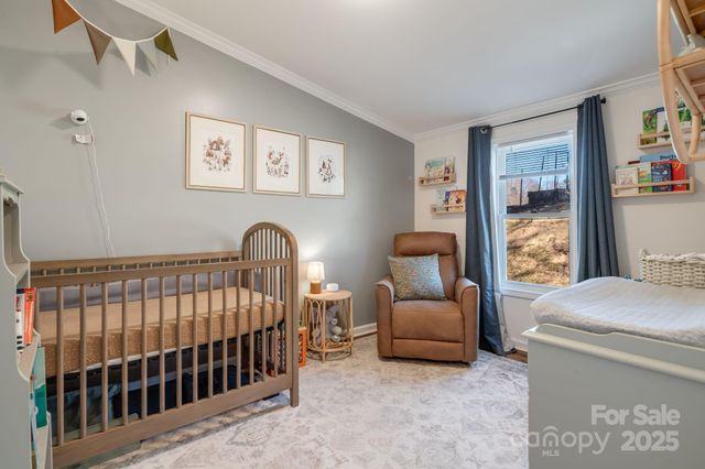 213 Sandy Creek Court, Hendersonville, NC 28792