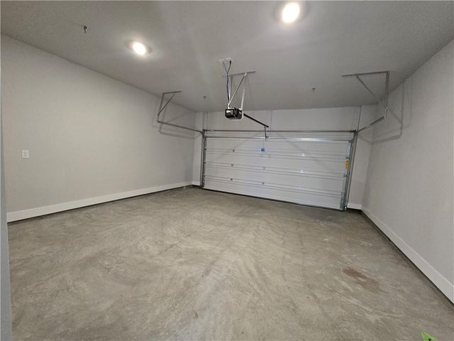 2449 Red Maple Xing SE, Smyrna, GA 30080