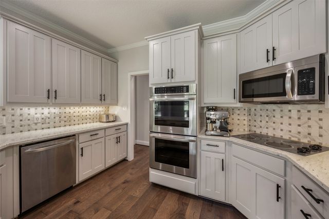 102 Kiowa Drive N, Lake Kiowa, TX 76240