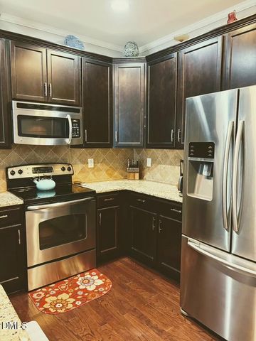 1093 Renewal Place, Raleigh, NC 27603