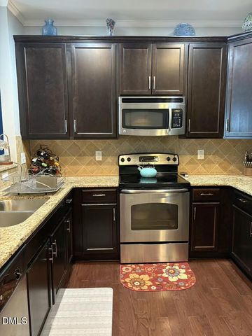 1093 Renewal Place, Raleigh, NC 27603