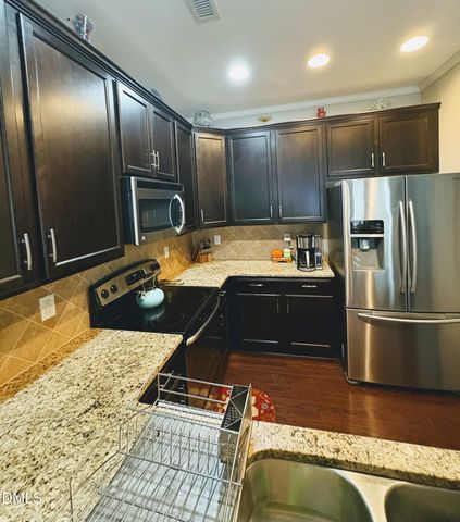 1093 Renewal Place, Raleigh, NC 27603