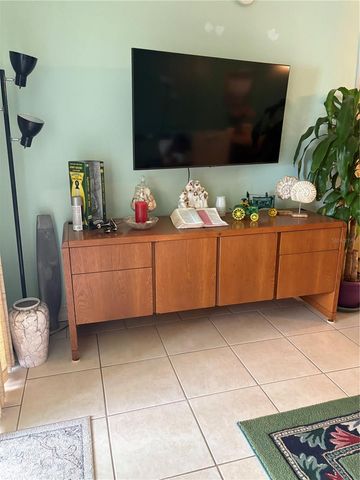 1200 37TH STREET N 107, St Petersburg, FL 33713