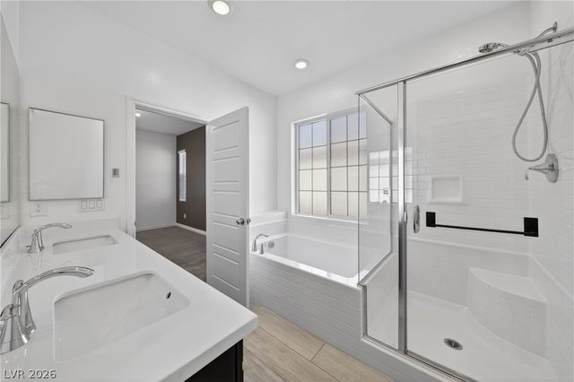 25 Barbara Lane 60, Las Vegas, NV 89183